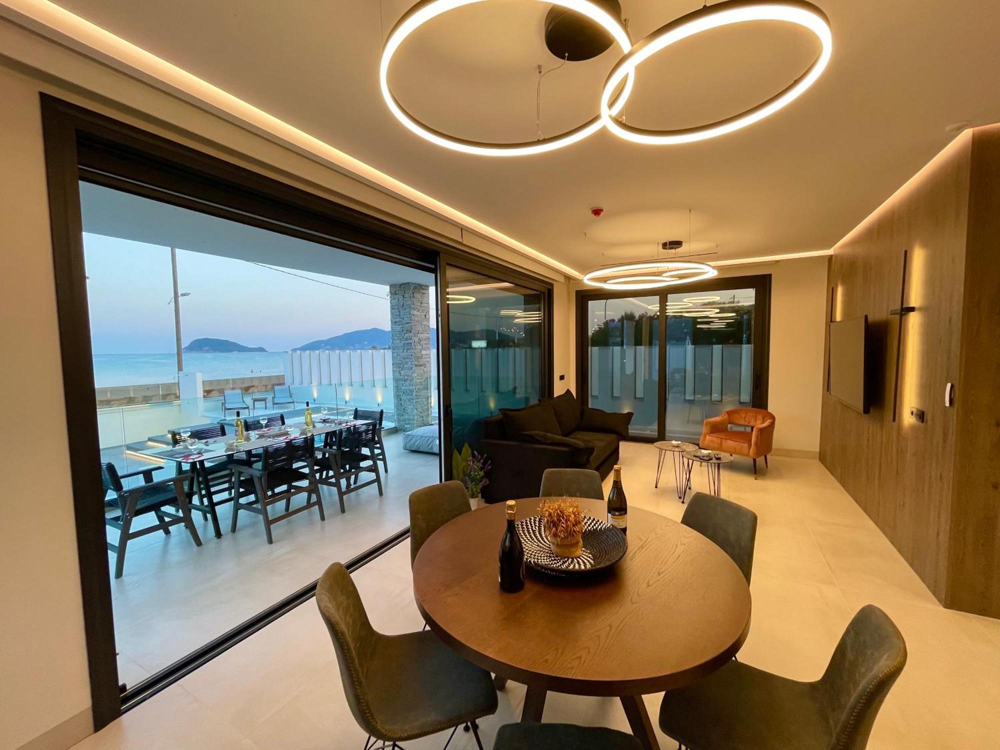 לגאנאס Poseidon Beach Hotel מראה חיצוני תמונה