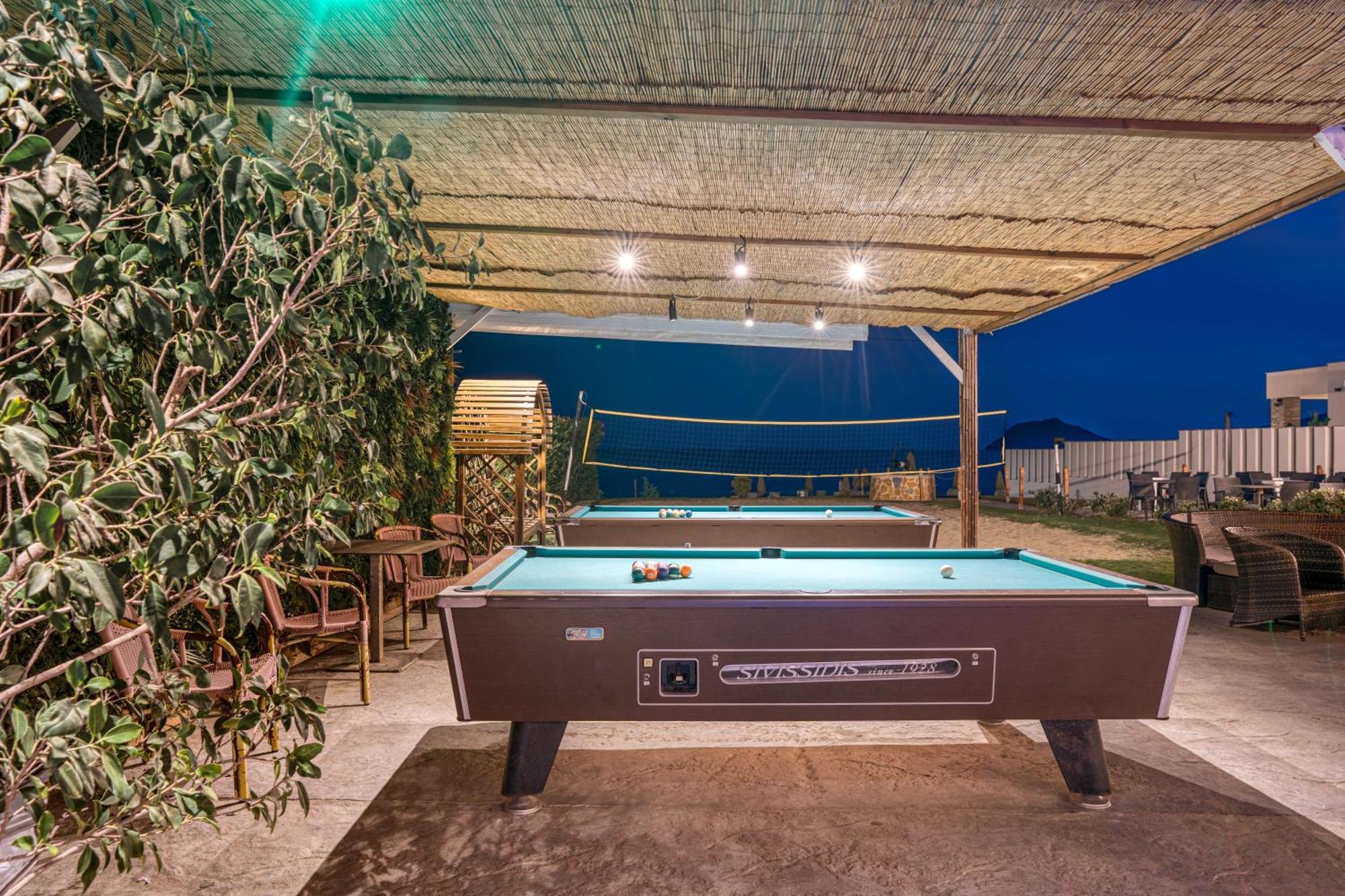לגאנאס Poseidon Beach Hotel מראה חיצוני תמונה